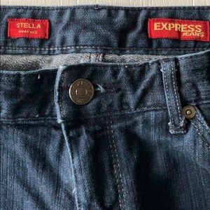 Express Stella Jeans Medium Dark Wash Size 6 EUC